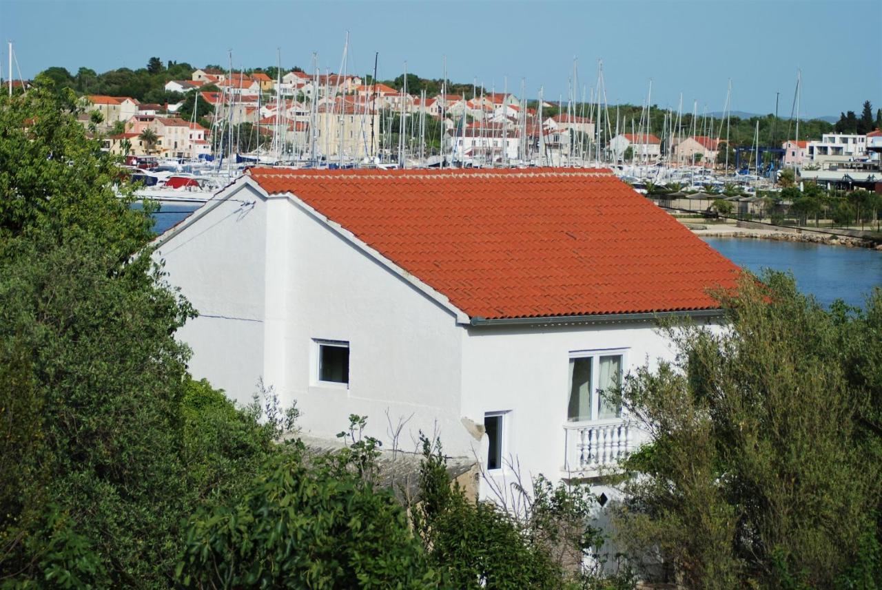 Lukoran Rustic Holiday Home Miketa מראה חיצוני תמונה