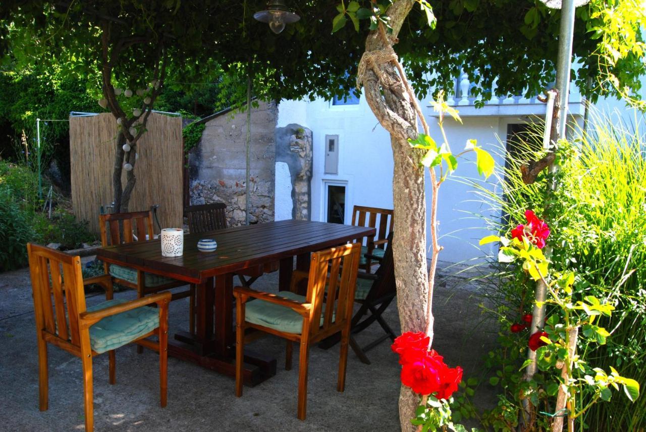 Lukoran Rustic Holiday Home Miketa מראה חיצוני תמונה